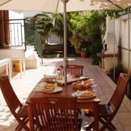 Residenza Del Sole Bed & Breakfast Surbo Luaran gambar