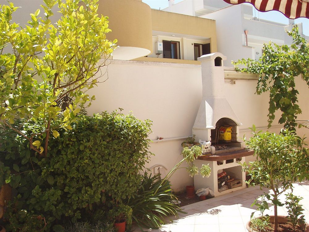 Residenza Del Sole Bed & Breakfast Surbo Luaran gambar